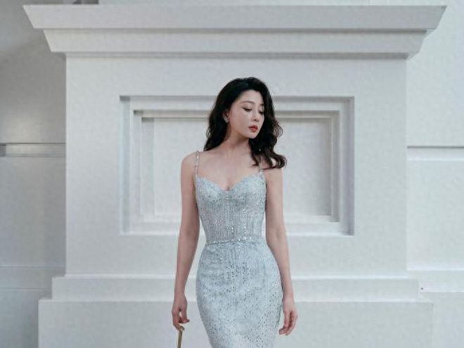 神舟十九号载人飞船返回舱成功着陆 神舟十九号载人飞行任务取得